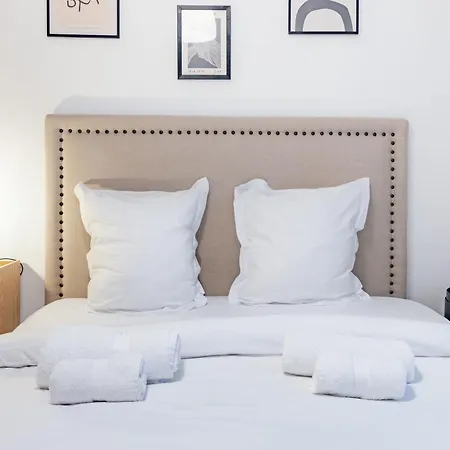 Beautiful Air-conditioned In The Heart Of The Marais Daire Paris