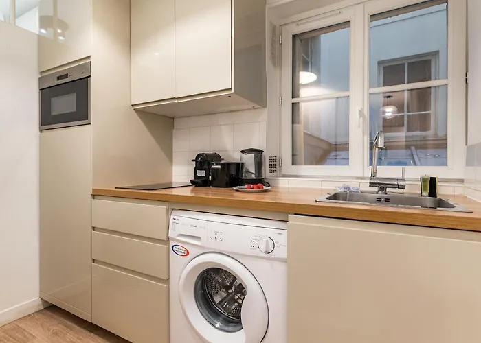 Daire Beautiful Air-conditioned In The Heart Of The Marais